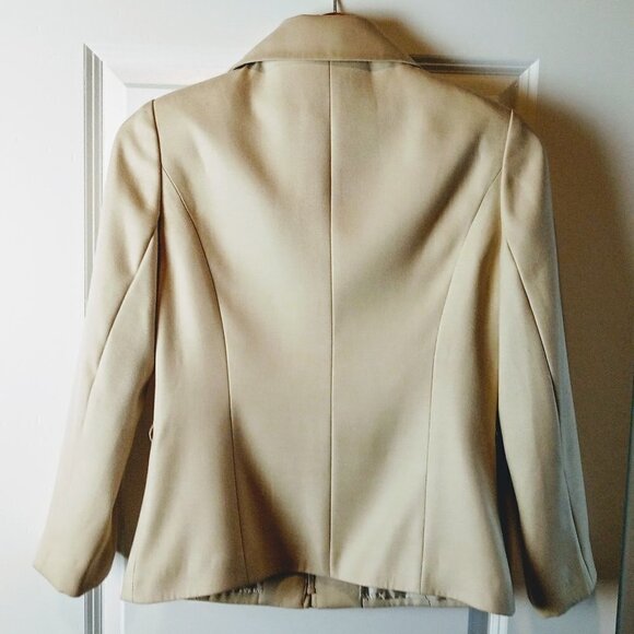 Zi Rui Cream Zip Front Blazer - Picture 2 of 7
